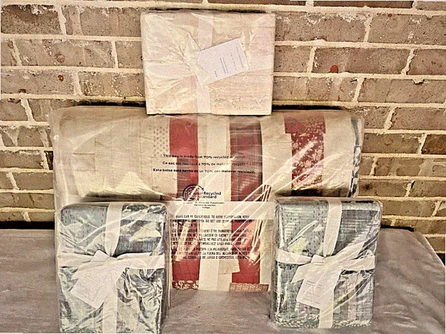 Pottery Barn Americana Flag Reversible King Quilt 4 Pc SET 2 Shams & 1 Euro NEW